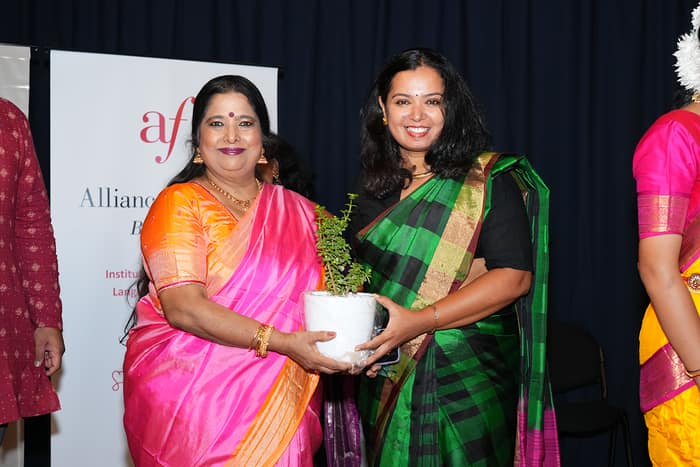 Dr Veena Murthy Vijay — award & honours