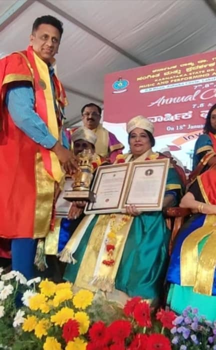 Dr Veena Murthy Vijay — award & honours